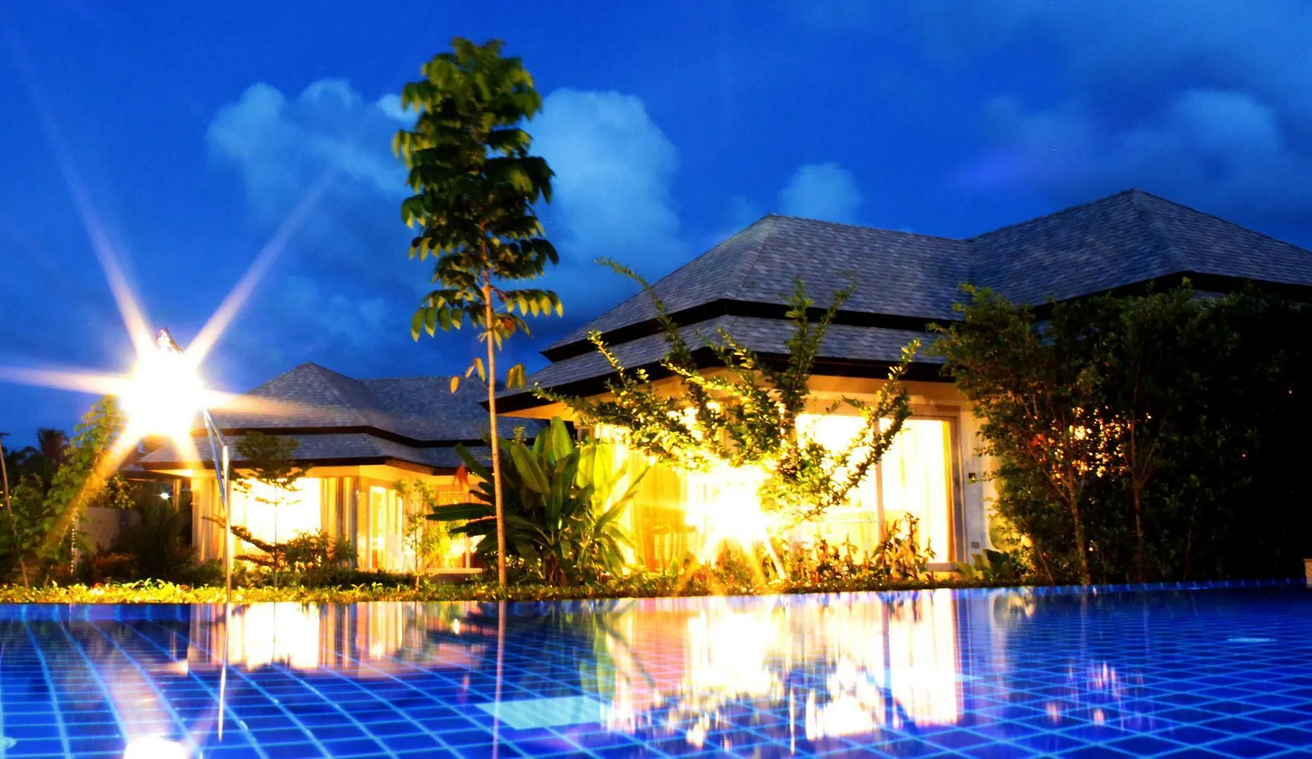 Perennial Resort Nai Yang Beach